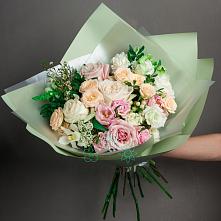 Букет цветов из:  Лизиантусы, Розы и Гвоздики #REPLACE_PRED# Макариху