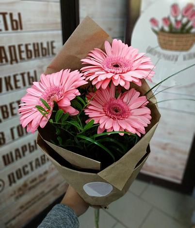 Букет цветов из: Герберы в Макариху