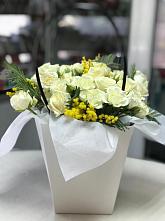 Цветочная композиция из Розы  в Макариху